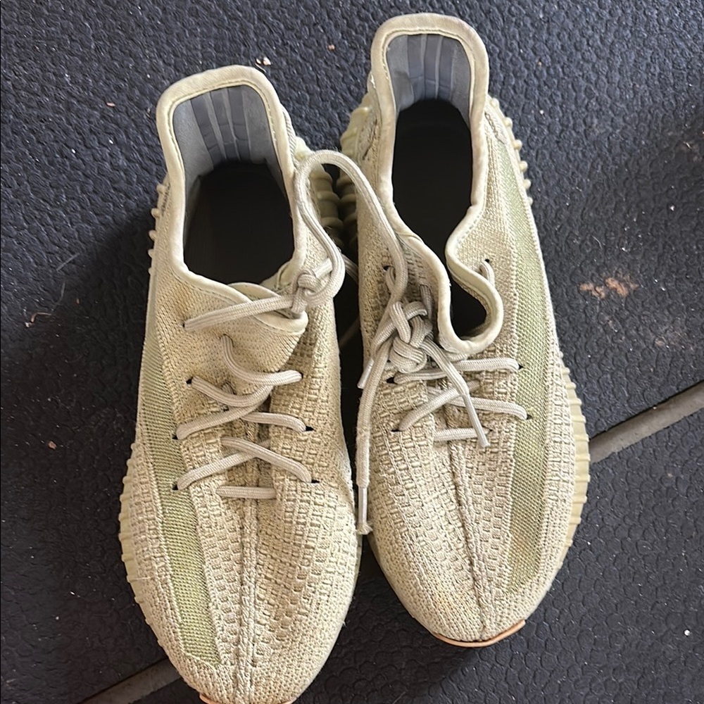 Men's Adidas Yeezy Boost 350 V2 - Tan